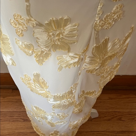 Lulu's Strapless ligth yellow dress Floral Dress nwt - Picture 11 of 11